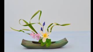 Ikebana Tips by Junko 17 fun with phormium [upl. by Monahon]